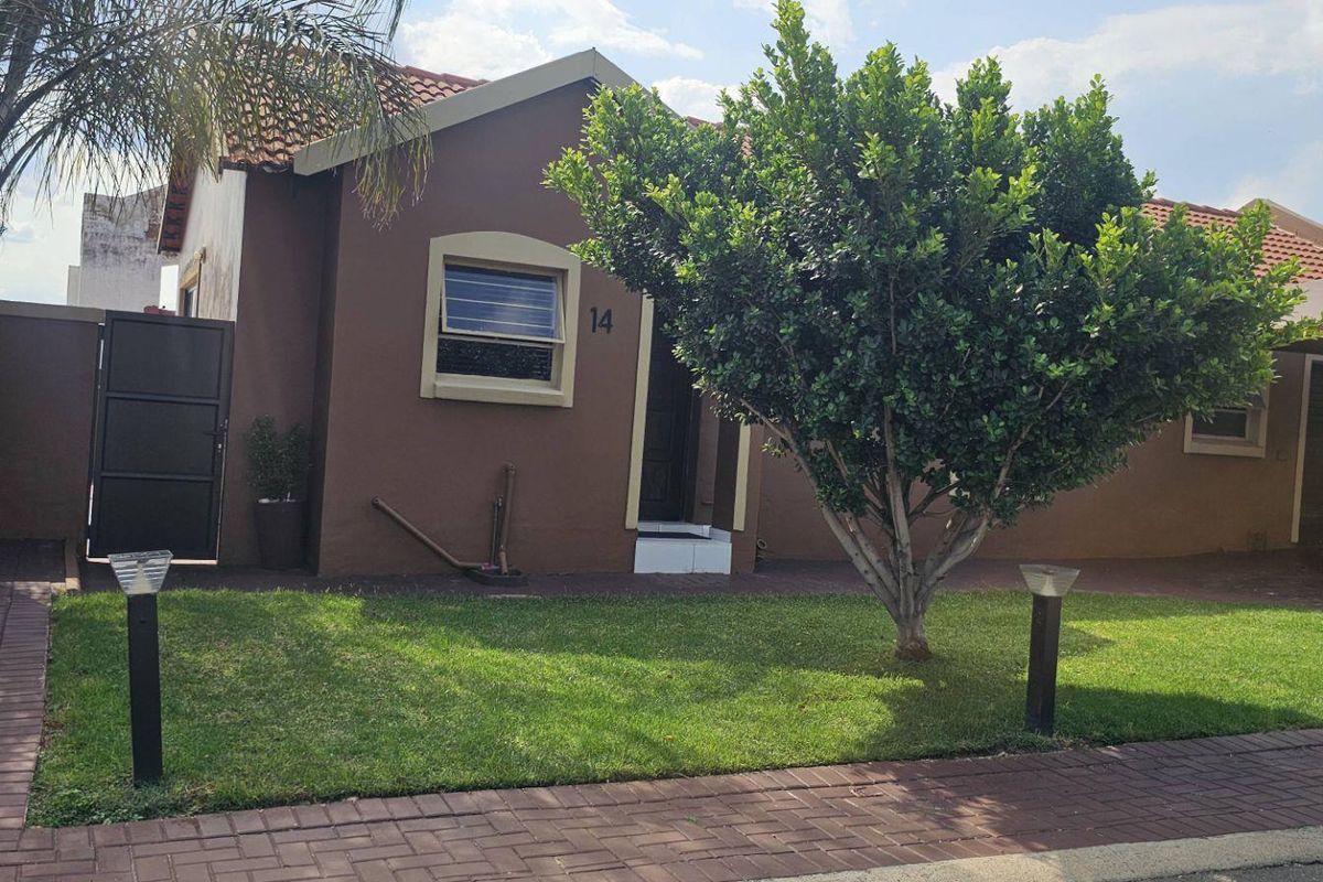 Stunning house to rent at Canal Village - Photo 2