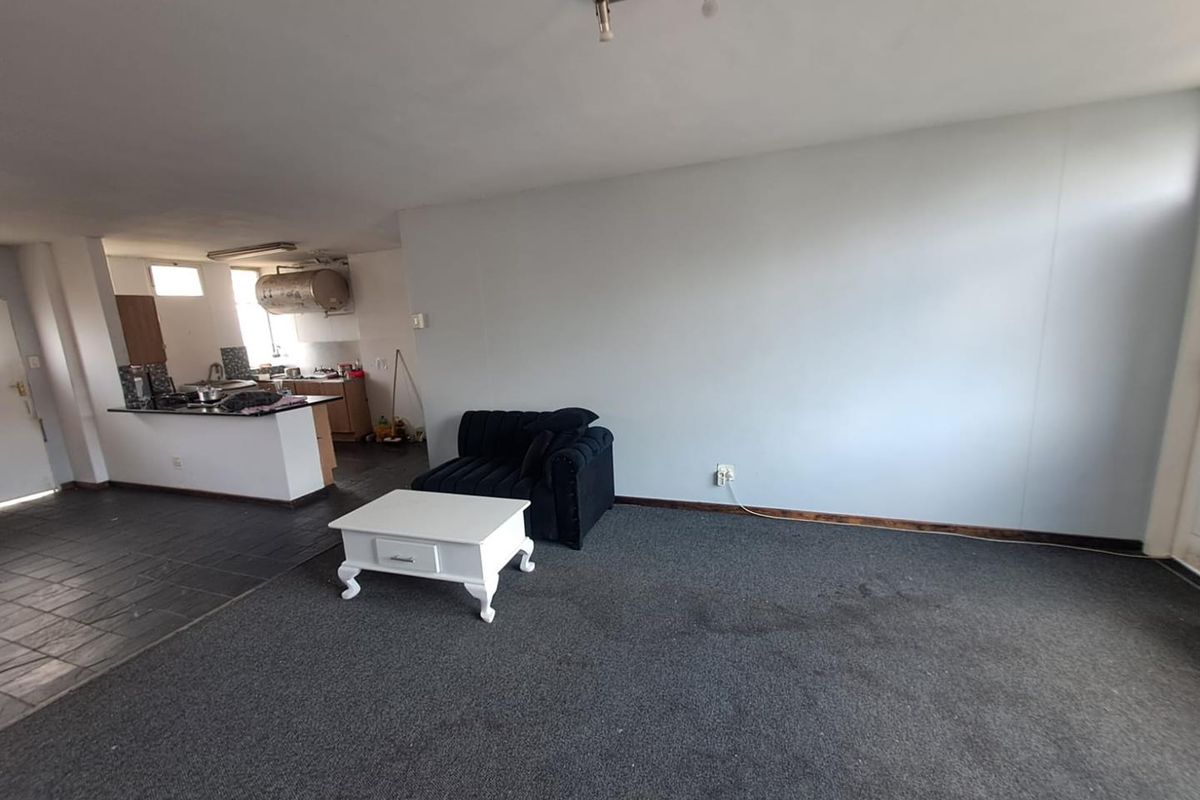 Calling all investors and big families. - Photo 4