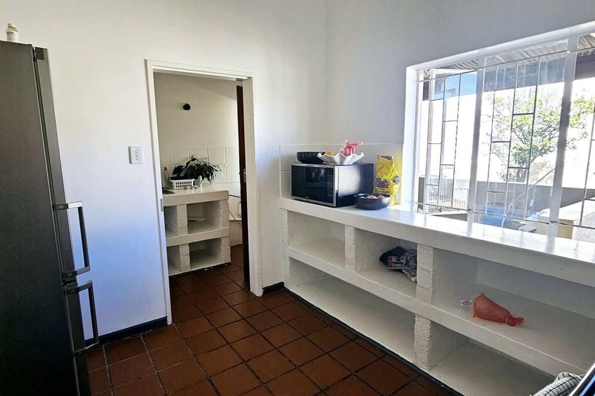 2 Bedroom House FOR SALE in Kleine Windhoek - Photo 5