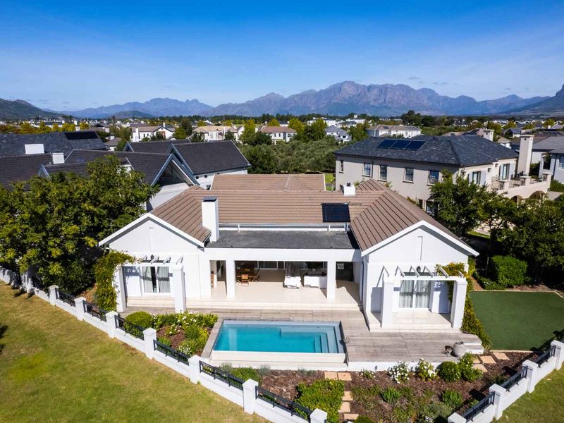 Exceptionally located four-bedroom furnished home for rent on Val de Vie Estate - Photo 1