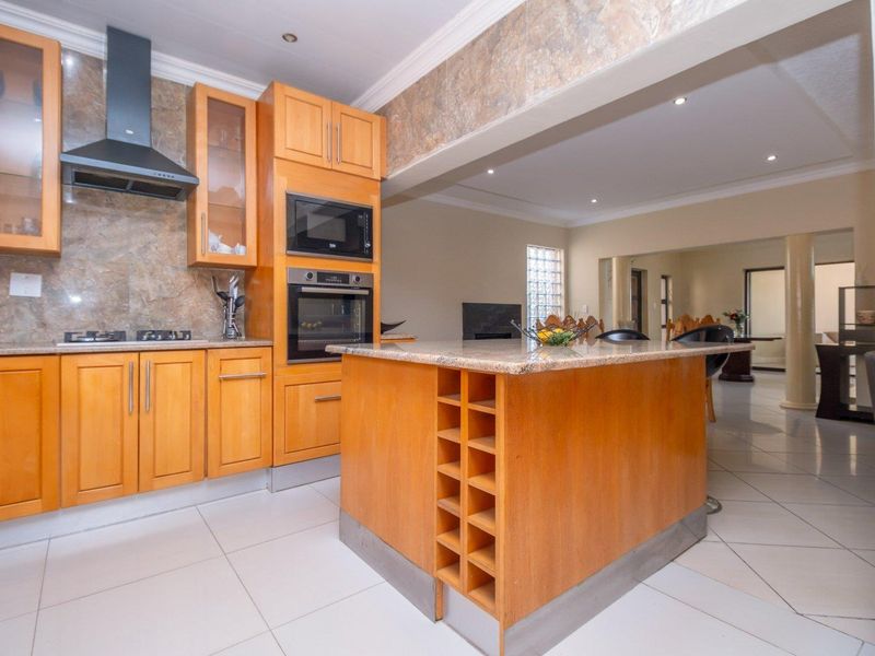 Your chance to own the best in Highveld. - Photo 10