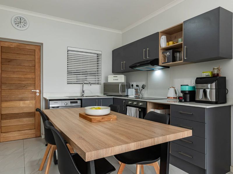 Modern 2 bedroom Apartment. - Photo 4