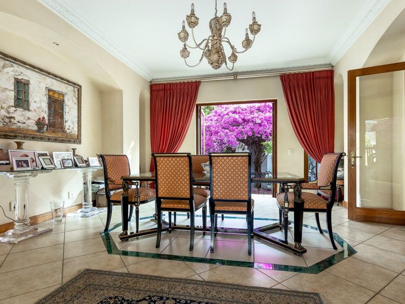 Elegant 4 Bedroom Family Home for Sale in Dainfern Golf Estate - Photo 8