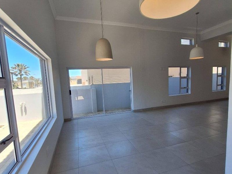Swakopmund- For Sale-N$6 250 000 - Photo 4