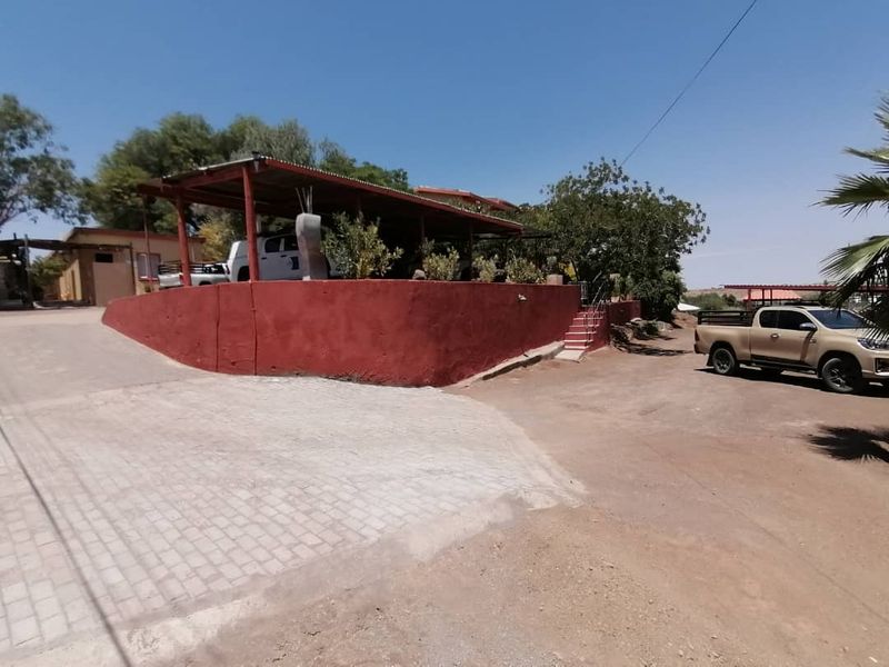 Beautiful and popular guest house for sale in Keetmanshoop – Namibia - Photo 9