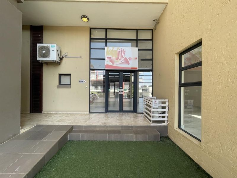 Hendra - Prime 130m2 Ground Floor Mixed-Use Unit To Let | Umhlanga Ridge - Photo 10