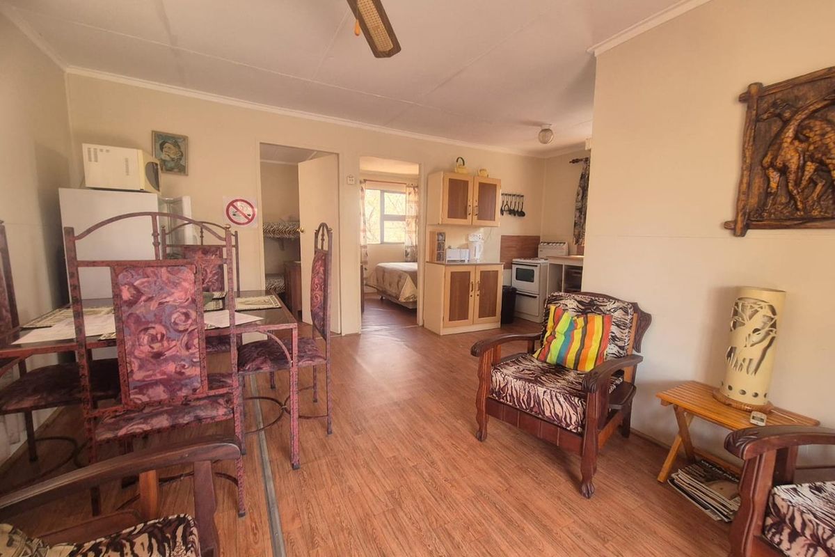 Fully Furnished Timber house - Photo 4