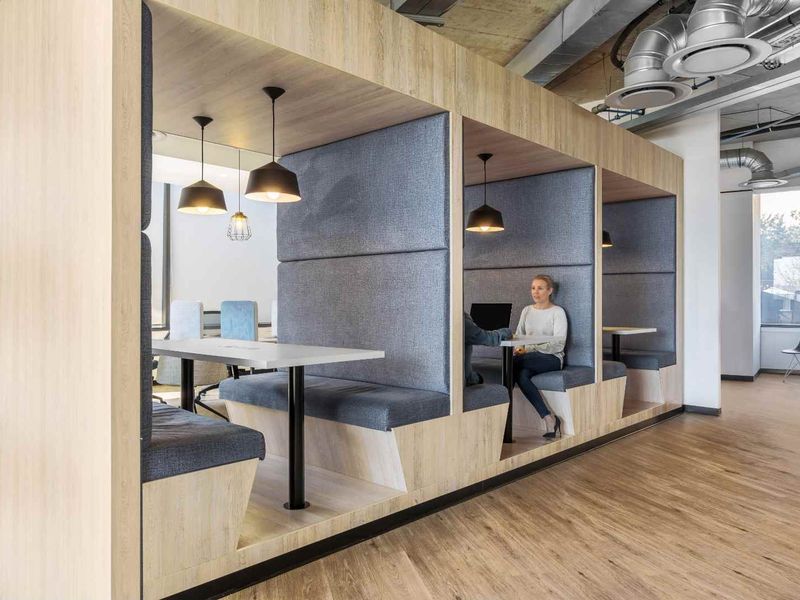 24/7 access to designer office space for 5 persons in SPACES Waterfall - Photo 4