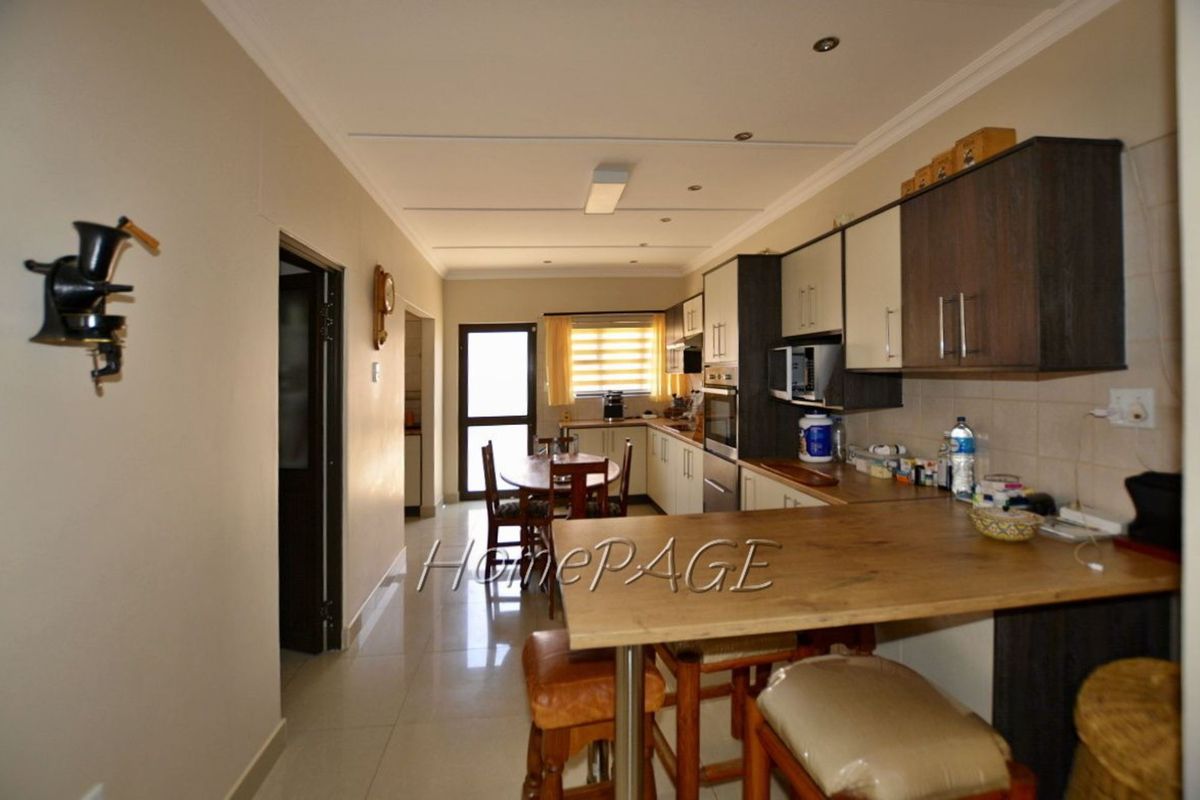 Meersig, Walvis Bay,  2 x 3 Bedr Homes on one plot is for Sale - Photo 4