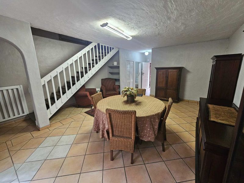 Furnished, modern, spacious 2-Bedroom Duplex Apartment in Villa La Mancha Complex in Brooklyn - Photo 2