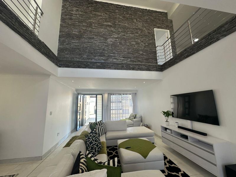 Beautiful House For Sale - Swakopmund - Photo 2
