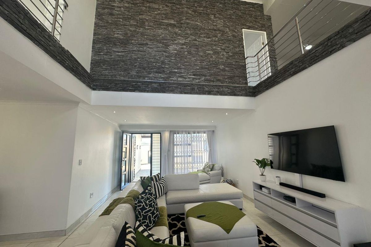 Beautiful House For Sale - Swakopmund - Photo 2