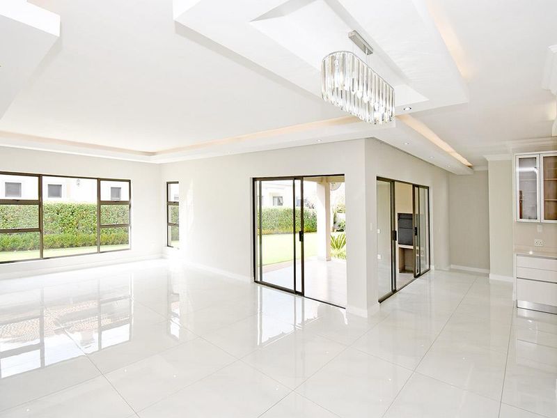 4 Bedroom Home To Rent in Midlands Estate,Midstream - Photo 5