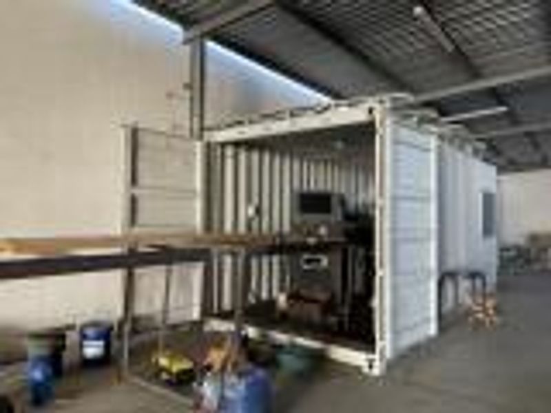 Discover Endless Potential: Home Plus Huge Workshops - Photo 10