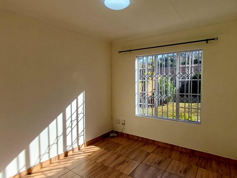 Freshly Renovated Family Home with Backup Power in Harmony Corner - Photo 3