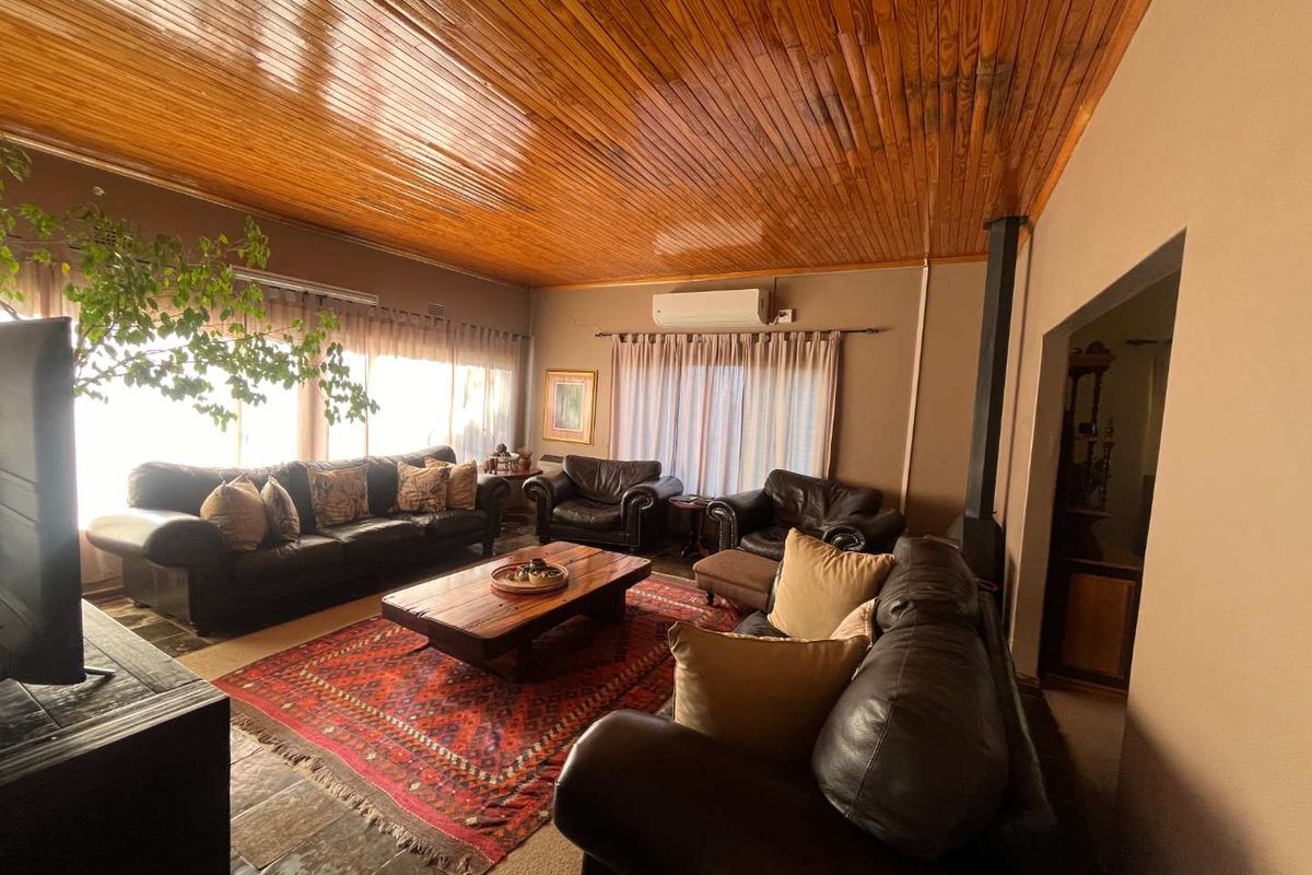 Discover your dream family home in a tranquil environment. - Photo 2