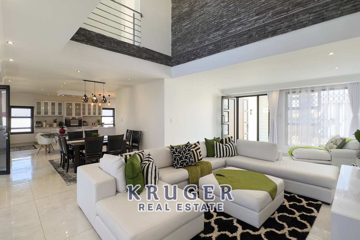 A MASTERPIECE WITH FLAT FOR SALE IN SWAKOPMUND MILE 4, EXTENSION 1 - Photo 5