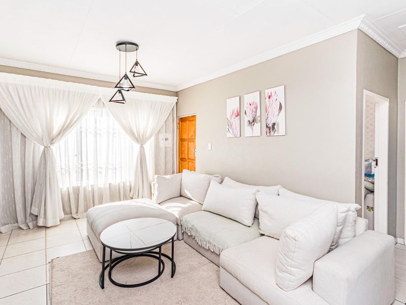 2 Bedroom Apartment in Groblerpark - Photo 1