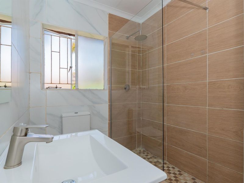 Modern 3-Bedroom Townhouse to Rent in Birchleigh – Prime Location Near Birchmed Day Clinic - Photo 9