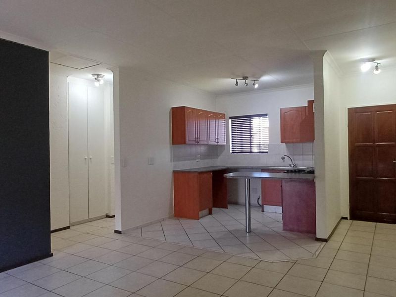 DREAM HOME OR GREAT INVESTMENT OPPORTUNITY - Photo 3