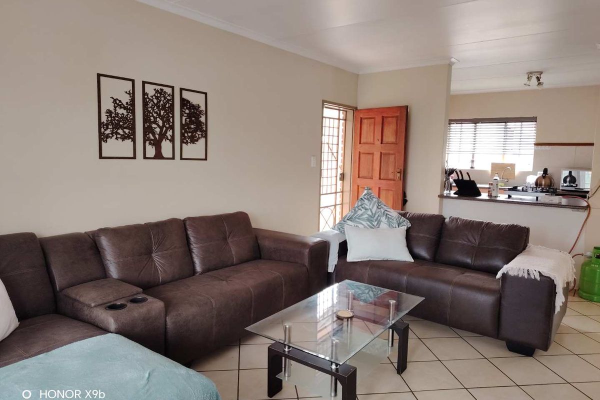 LIVE OR INVEST IN DIE HOEWES - Photo 3