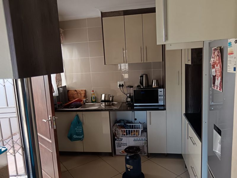 3 Bedroom  House for Sale in Leondale, Germiston - Photo 10