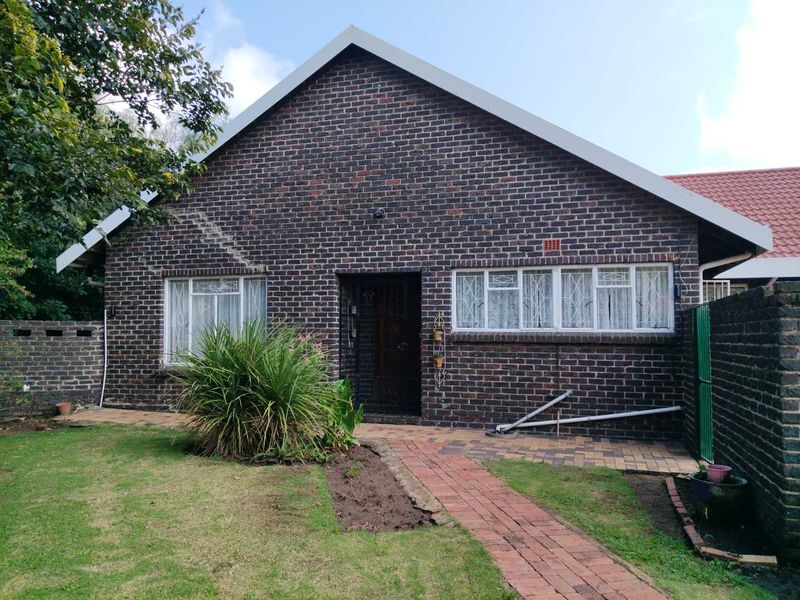 FAMILY HOME FOR RENT IN SHARON PARK ESTATE - Photo 8