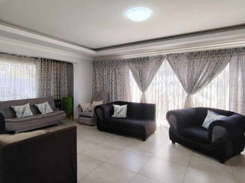 Solar-Powered Serenity with Ample Parking & Pool! - Photo 5