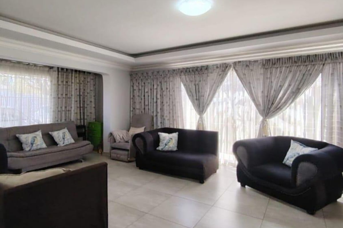 Solar-Powered Serenity with Ample Parking & Pool! - Photo 5