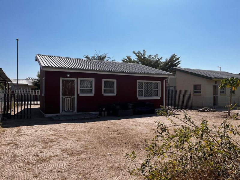 Beatiful House For Sale | N$ 630 000 - Photo 2