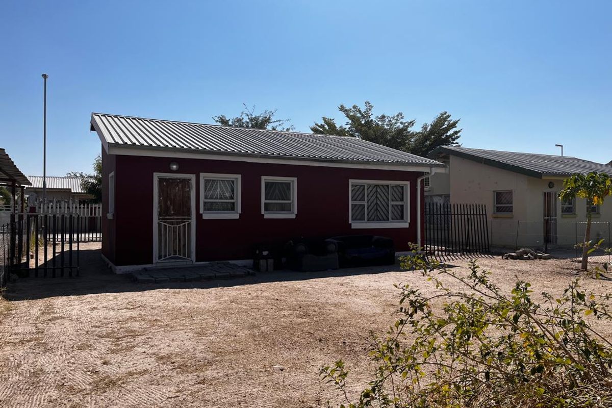 Beatiful House For Sale | N$ 630 000 - Photo 2