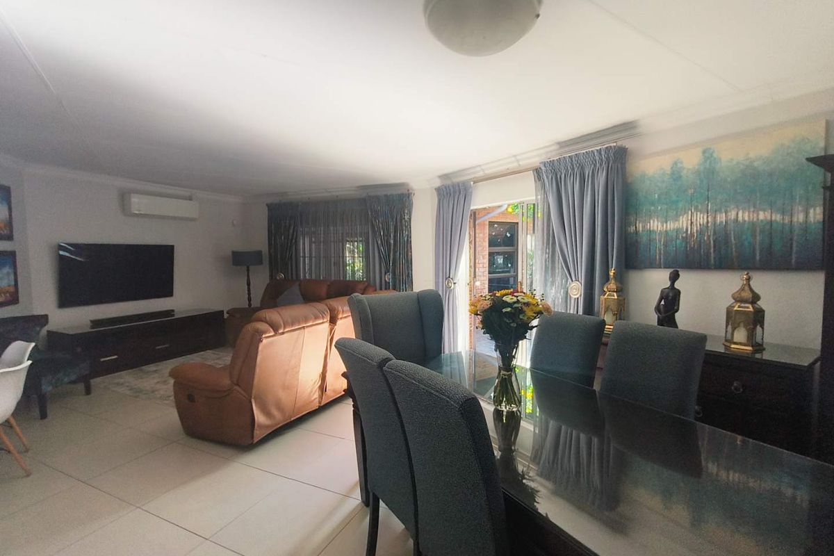 4 Bedroom house for sale with a 2bedroom flatlet - Photo 3