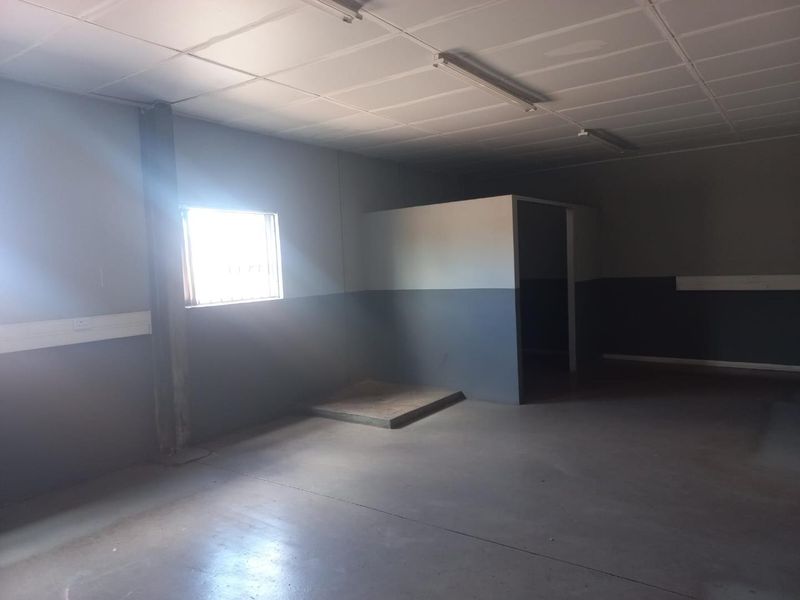 Versatile Commercial Space with Industrial Appeal in Richards Bay - Photo 9