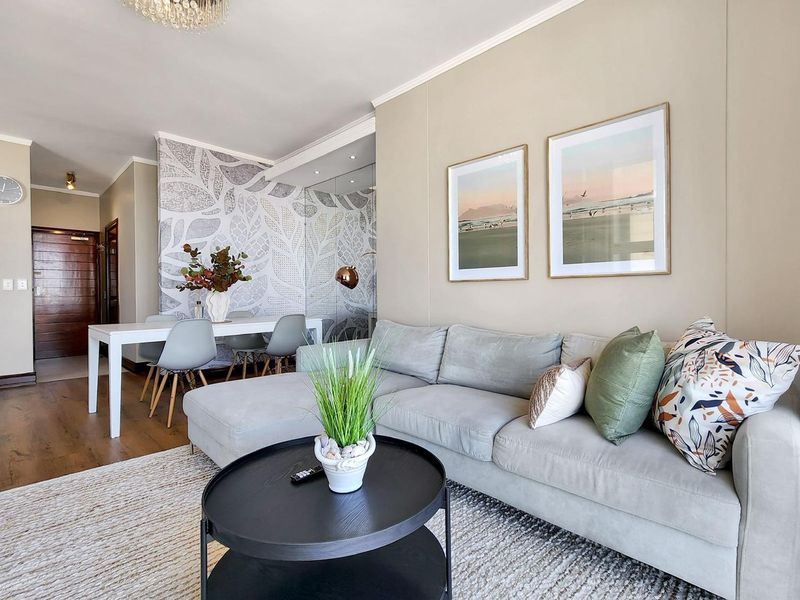 Luxury, Lifestyle & Yield—Fully Furnished Beachfront Elegance - Photo 3