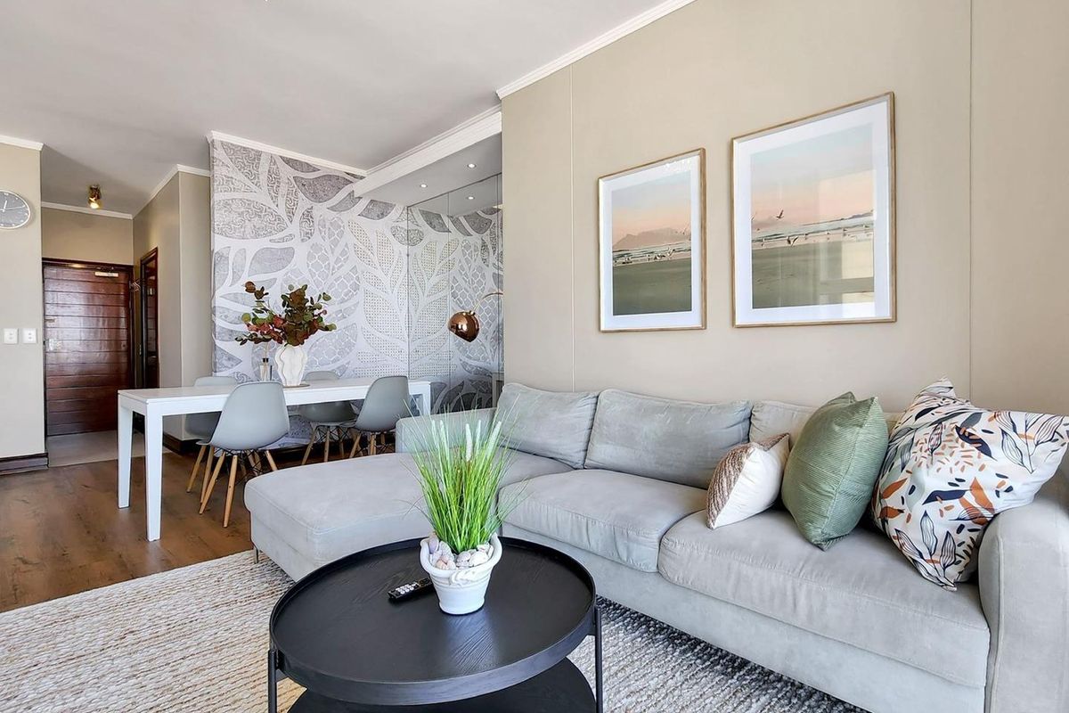 Luxury, Lifestyle & Yield—Fully Furnished Beachfront Elegance - Photo 3