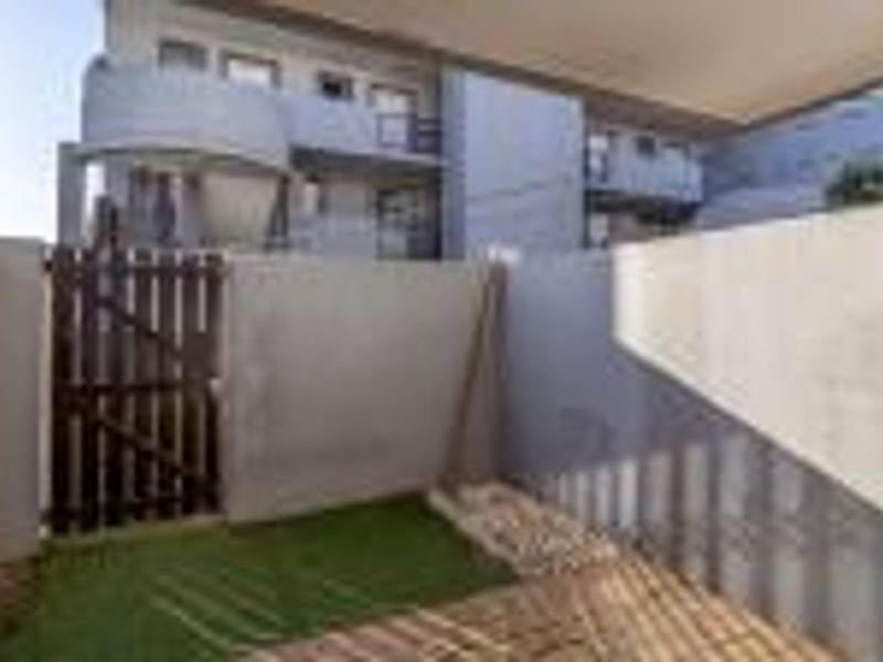 Beautiful 1 Bedroom Apartment for Sale in Secure Complex - Photo 9