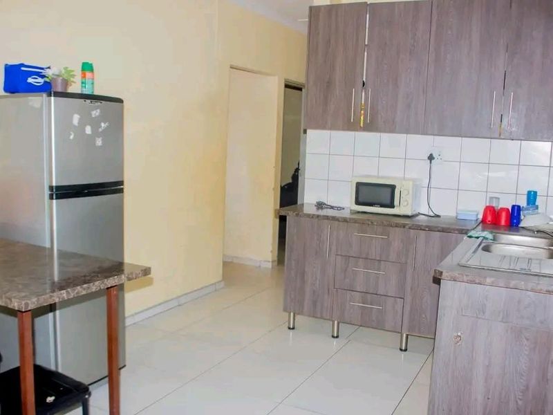 FOR SALE: Spacious 5-Bedroom Home in Shinime, Ondangwa Extension 2 — Now Selling Far Below Valuation!N$1 200 000.00 cost exclusive Call Penda on 081 2979971 - Photo 10