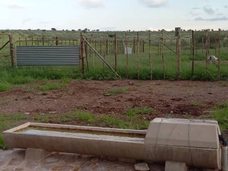 Discover the perfect blend of tranquillity and functionality with this expansive 7,800-hectare farm. - Photo 3