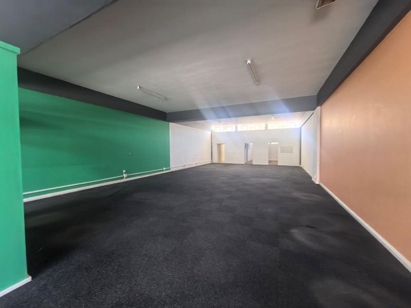 Ready for Business: Secure Your Spot on Westbourne - Photo 5