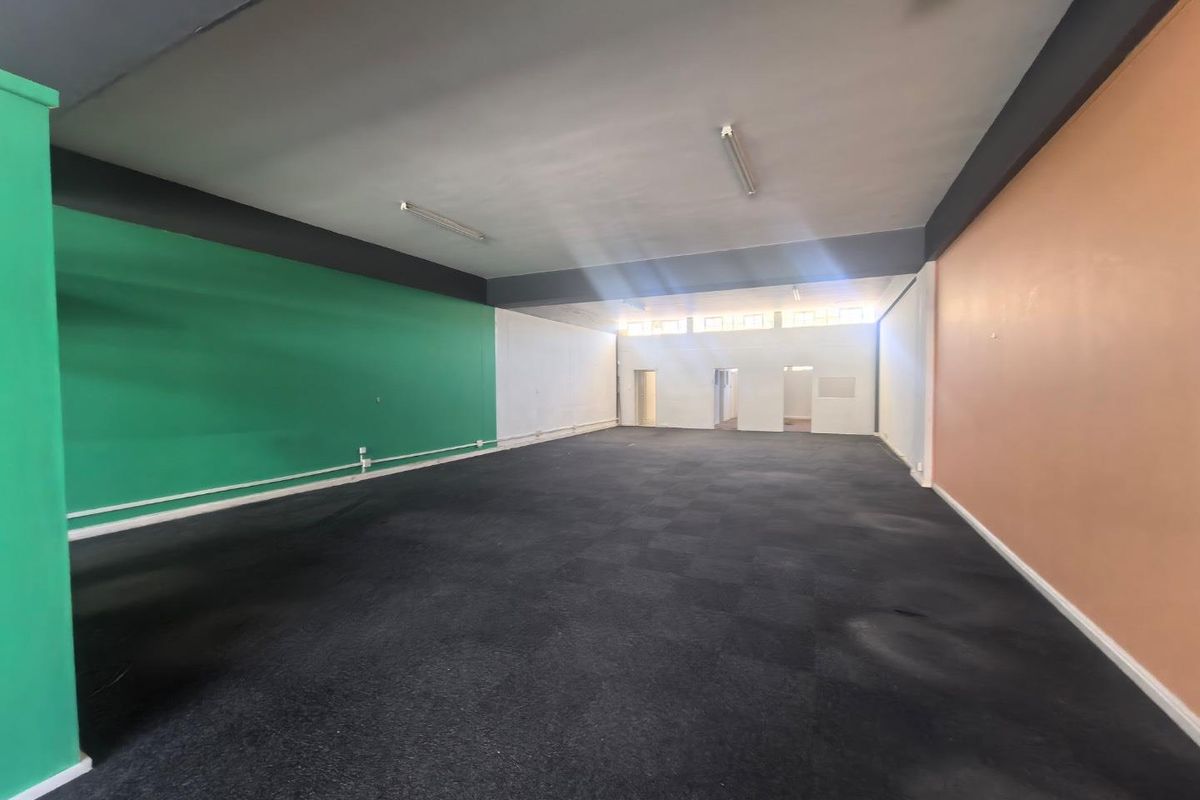 Ready for Business: Secure Your Spot on Westbourne - Photo 5