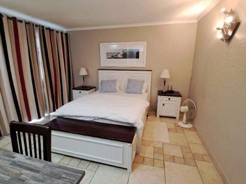Exclusive living on " Walvis Bay's millionaires mile" - Photo 8