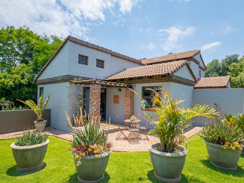 Unique Farm Style Home - Photo 3