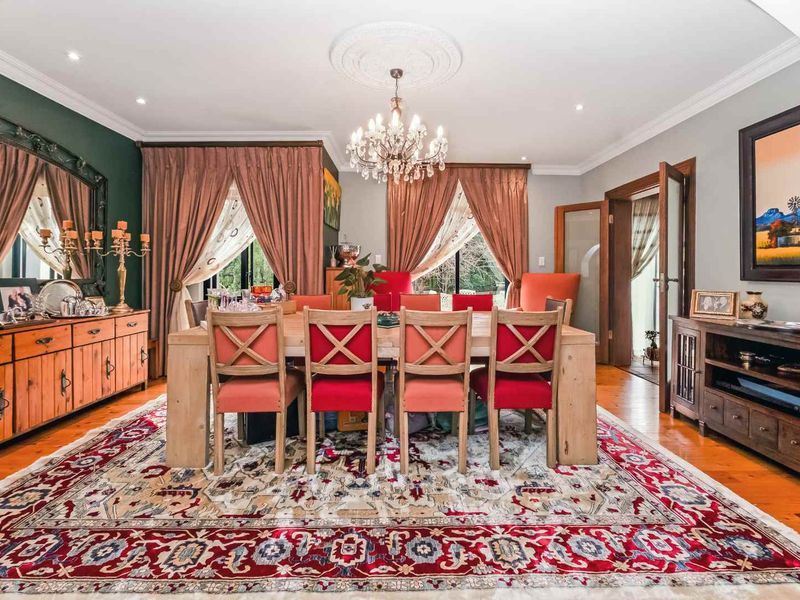 PERFECTLY PRIVATE ENTERTAINER HOME, OOZING WITH CHARACTER AND CHARM WITH A GORGEOUS BREATH-TAKING VIEW - Photo 8