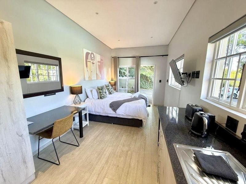 Beautiful Bed and Breakfast / Airbnb for Sale in a Prime Location - Photo 10
