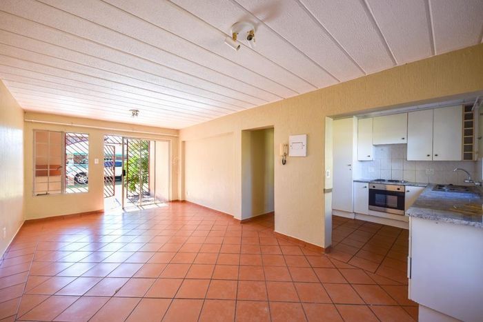 Property #2555841, Townhouse Rental Monthly in Moreleta Park