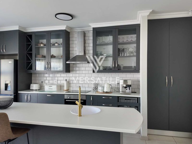 Modern Elegance Meets Coastal Comfort - Photo 2