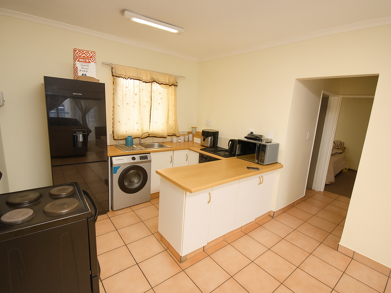 First Floor Apartment - Photo 4