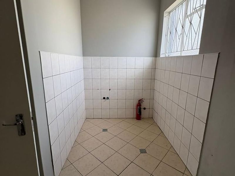 Central- For Sale- N$4 090 000 - Photo 5