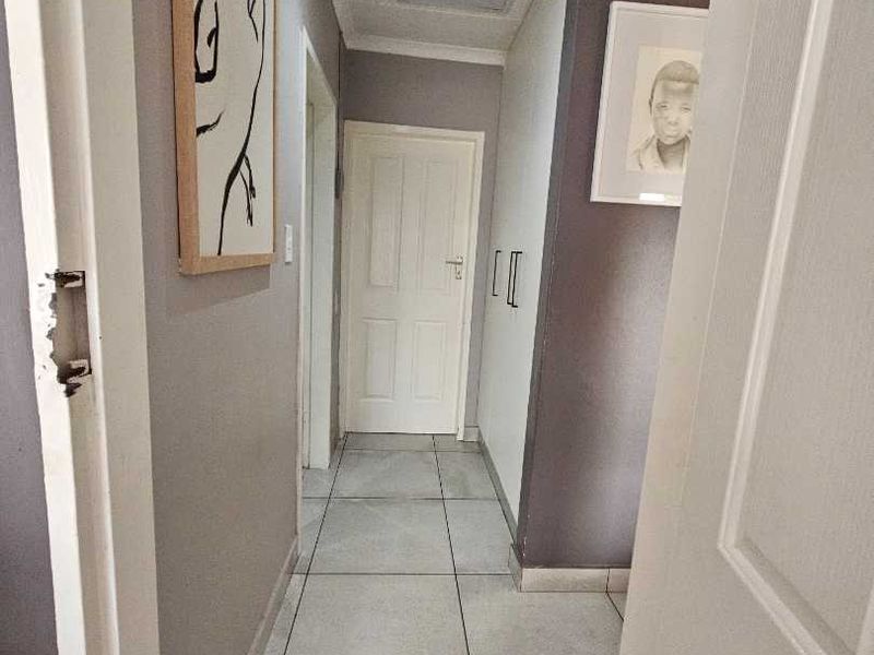 2 bedroom town house in the heart of Eldorette - Photo 10