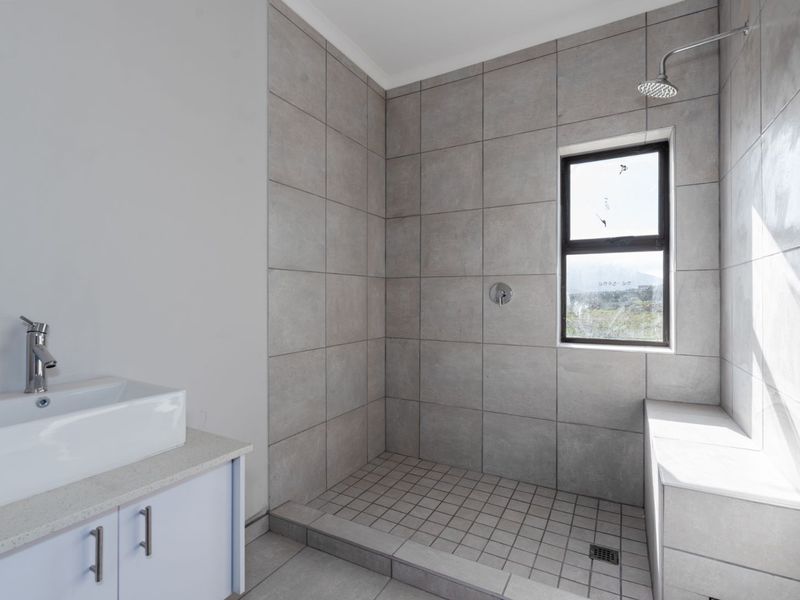 Stylish and Modern Living in a Secure Estate - Photo 8